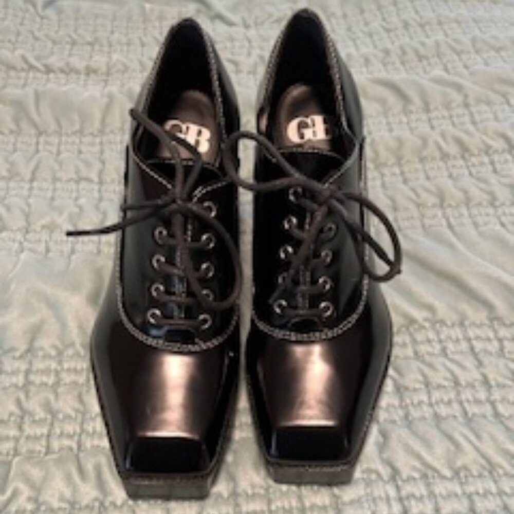 Gianni Bini "City Girl" platform oxford heels - size 6